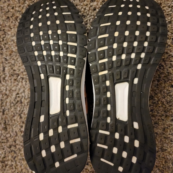 Adidas Cloudfoam - Size 10 - Picture 8 of 10